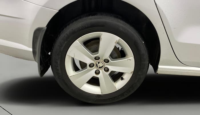 2021 Skoda Rapid AMBITION AT TSI, Petrol, Automatic, 1,11,308 km, Right Rear Wheel