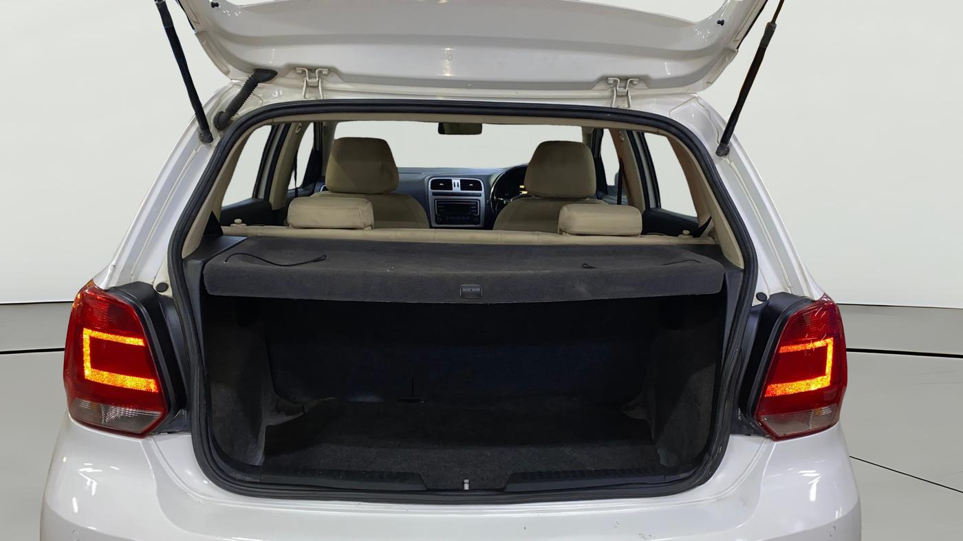 2015 Volkswagen Polo HIGHLINE1.5L, Diesel, Manual, 94,250 km, Boot Open Zoomed View