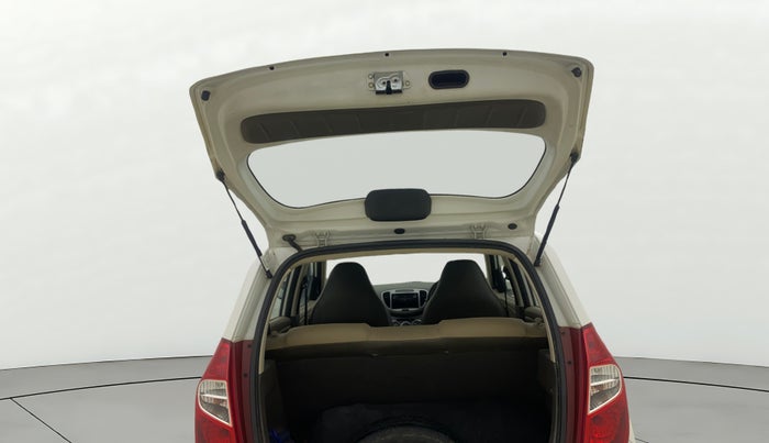 2015 Hyundai i10 MAGNA 1.1, CNG, Manual, 1,23,220 km, Boot Door Open