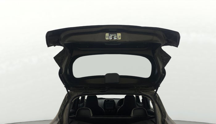 2017 Renault Kwid RXT 1.0, Petrol, Manual, 48,786 km, Boot Door Open