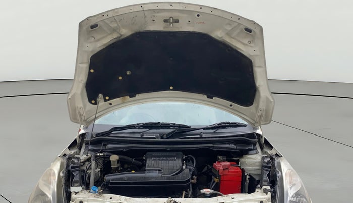 2016 Maruti Swift Dzire VXI (O), Petrol, Manual, 68,892 km, Open Bonet