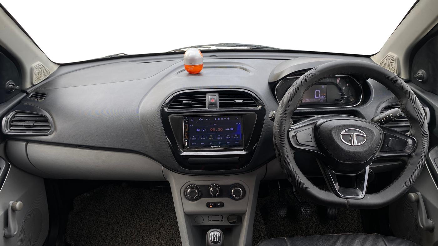 2021 Tata Tiago XE PETROL, Petrol, Manual, 45,557 km, Dashboard