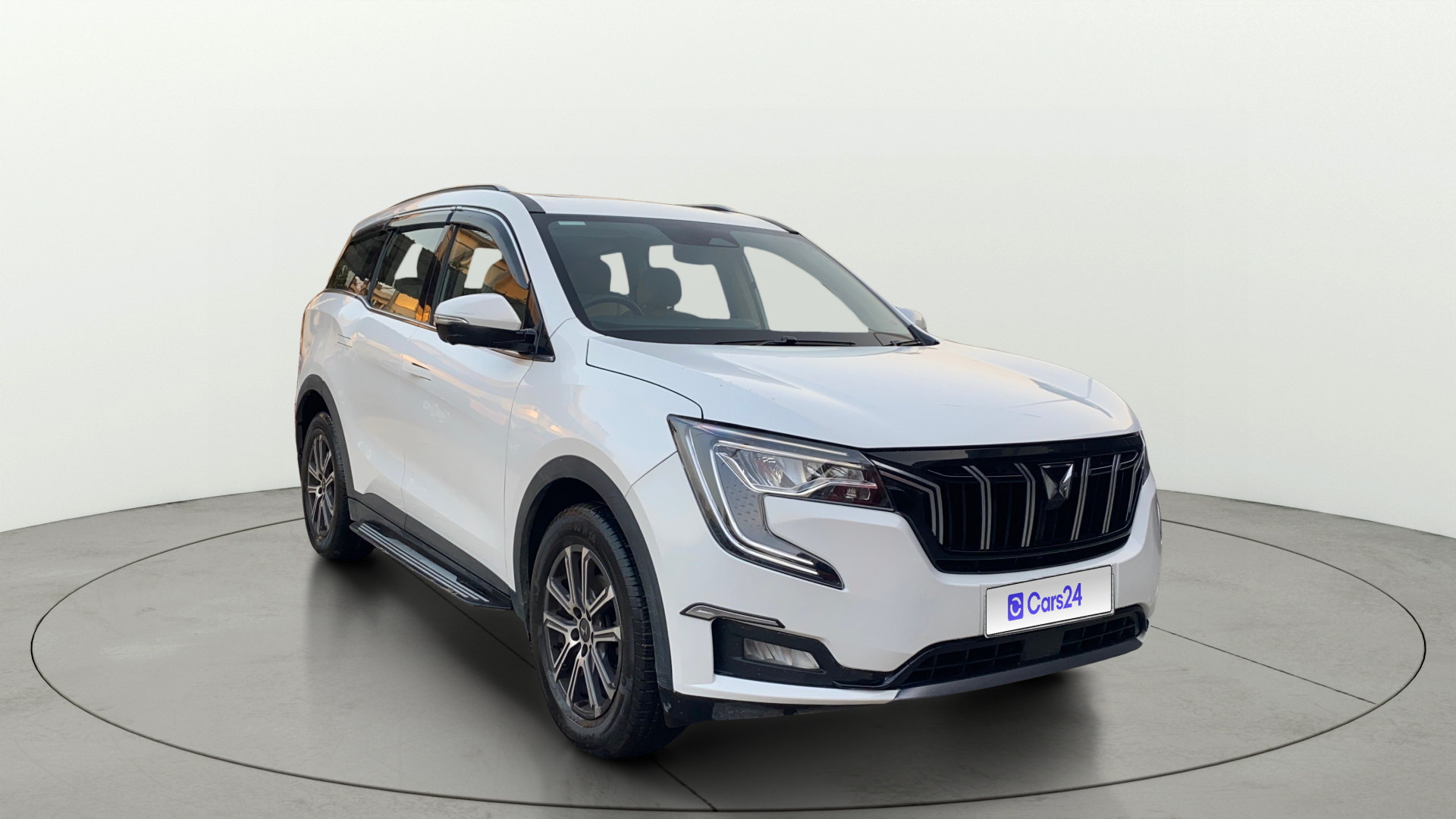 2023 Mahindra XUV700 2021-2026 AX 7 LUXURY P AT 7 STR