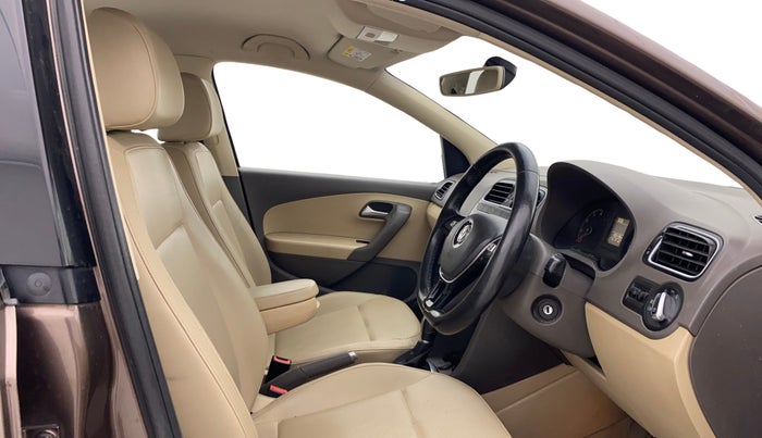 2019 Volkswagen Vento HIGHLINE PETROL AT, Petrol, Automatic, 1,03,074 km, Right Side Front Door Cabin