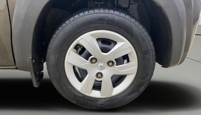 2017 Renault Kwid RXT 1.0 AMT (O), Petrol, Automatic, 33,232 km, Right Front Wheel