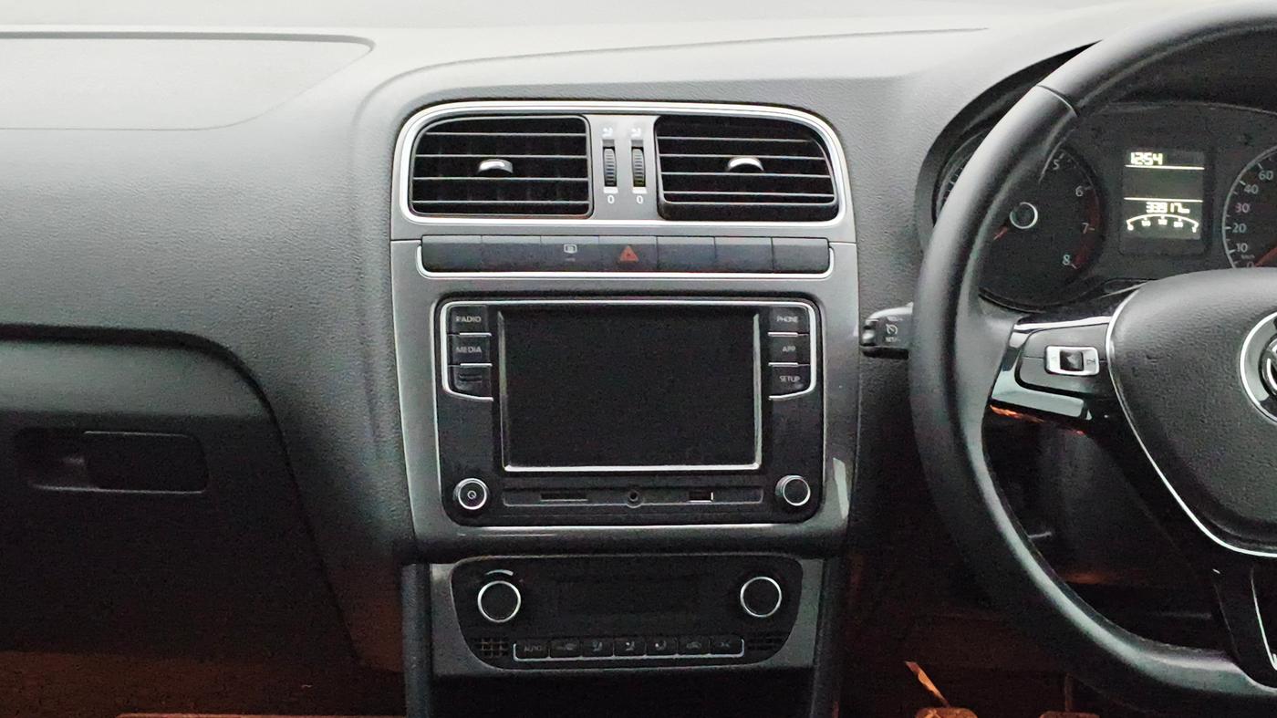 2020 Volkswagen Polo HIGHLINE PLUS 1.0L TSI, Petrol, Manual, 33,902 km, Air Conditioner