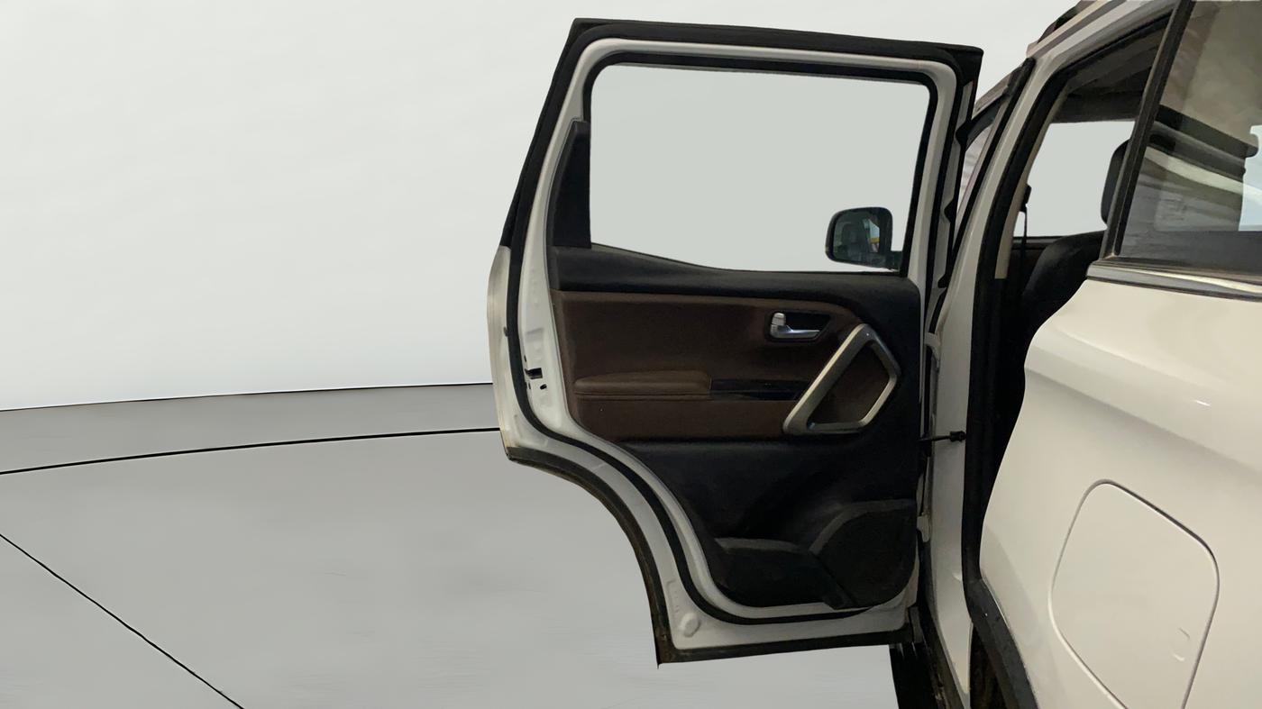 2023 Mahindra SCORPIO-N Z8 L DIESEL MT 2WD 7 STR, Diesel, Manual, 88,881 km, LHS Rear Door