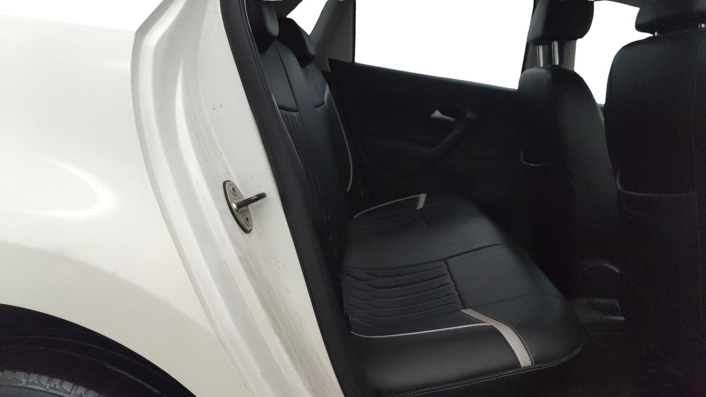 2020 Volkswagen Polo TRENDLINE 1.0L, Petrol, Manual, 80,392 km, Right Side Rear Door Cabin
