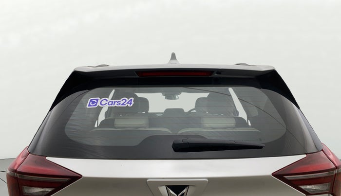 2023 Mahindra XUV700 AX 7 D AT 7 STR, Diesel, Automatic, 16,368 km, Rear Windshield