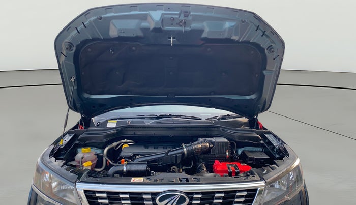 2019 Mahindra XUV300 W6 1.2 PETROL, Petrol, Manual, 22,251 km, Open Bonet