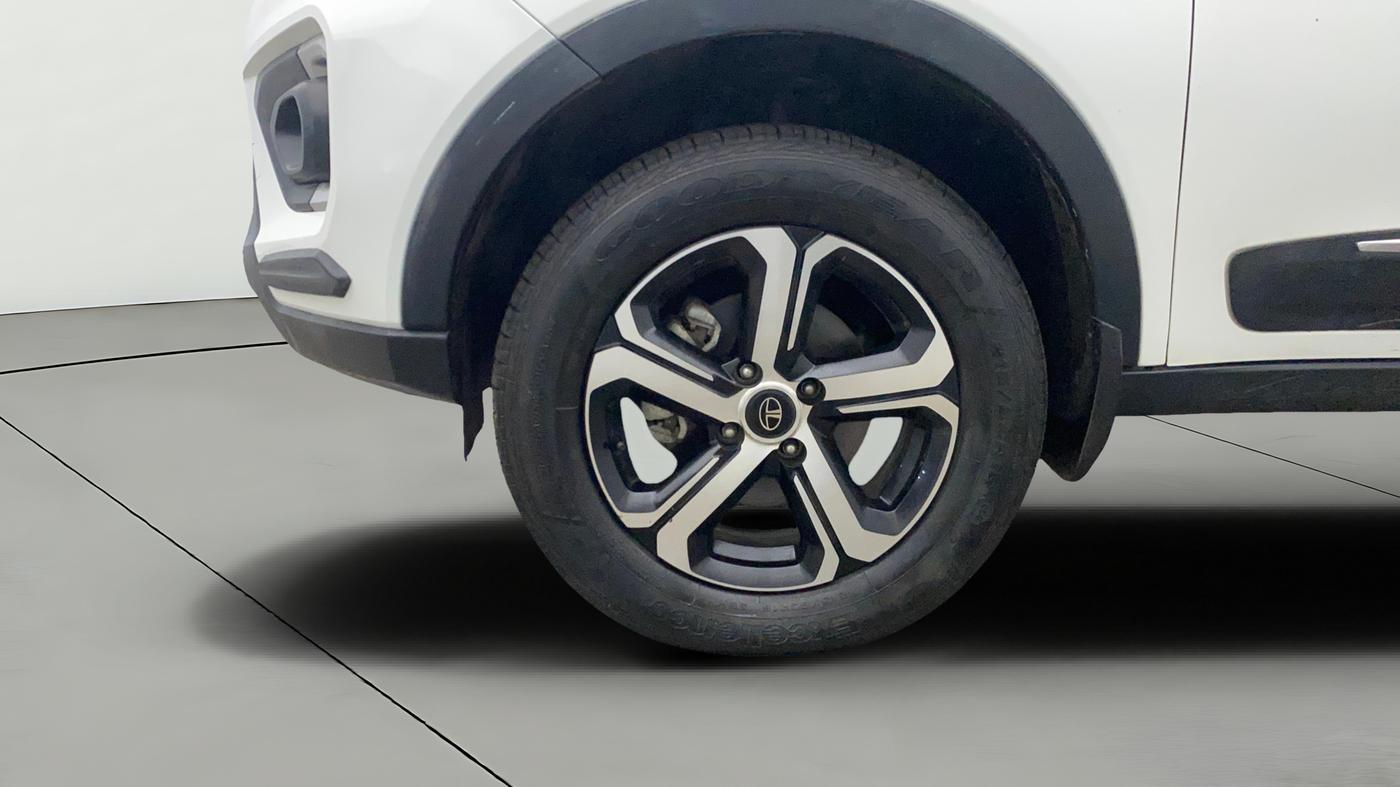 2022 Tata NEXON XZ PLUS PETROL, Petrol, Manual, 20,033 km, Left Front Wheel