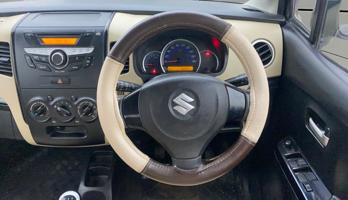 2017 Maruti Wagon R 1.0 VXI, Petrol, Manual, 30,222 km, Steering Wheel Close Up