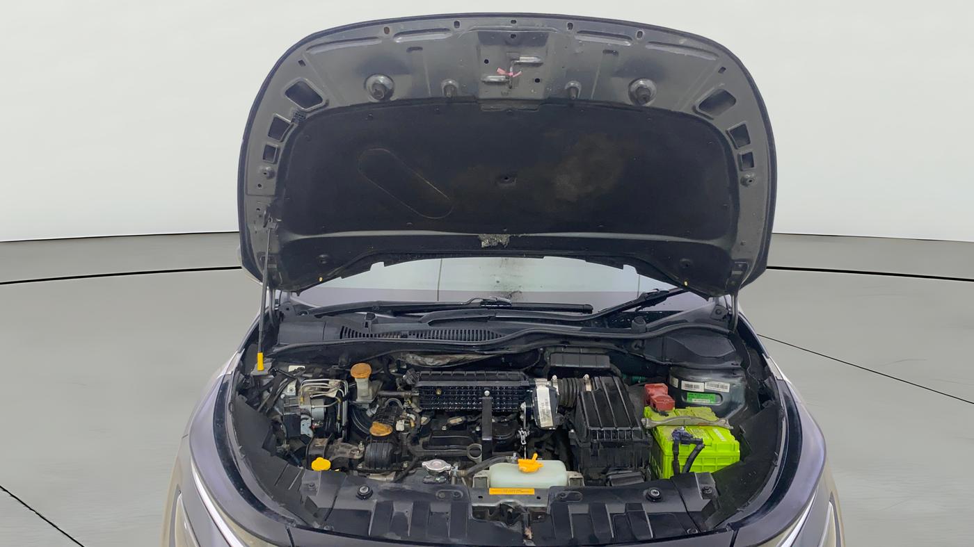 2023 Tata ALTROZ XZ PETROL, Petrol, Manual, 43,332 km, Open Bonet