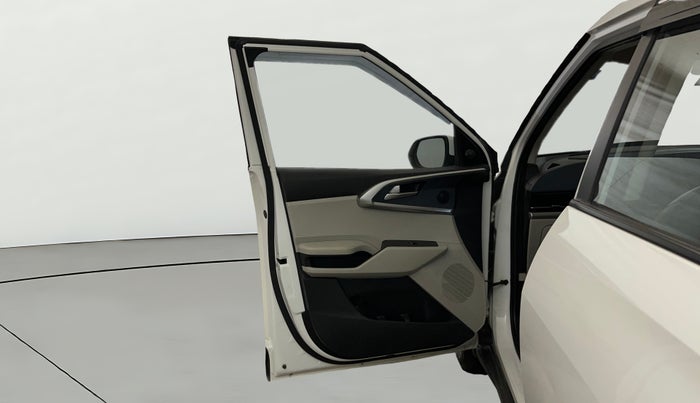 2023 KIA CARENS PREMIUM 1.5 PETROL 7 STR, Petrol, Manual, 16,745 km, LHS Front Door