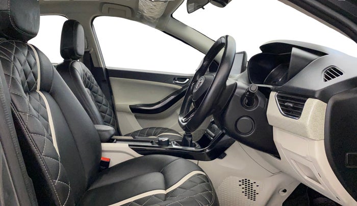 2023 Tata NEXON XZ PLUS PETROL SUNROOF, Petrol, Manual, 44,140 km, Right Side Front Door Cabin