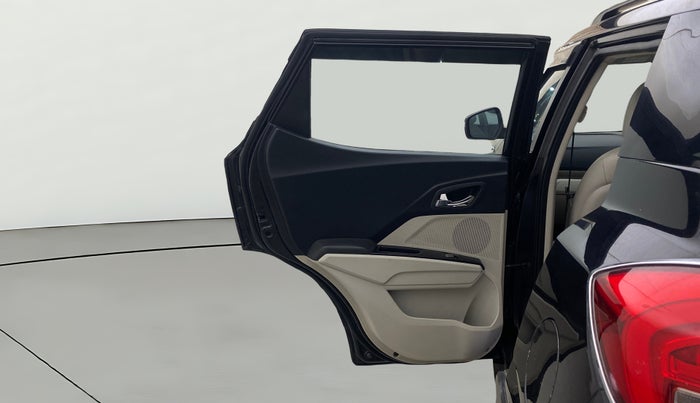 2021 Mahindra XUV300 W8 (O) 1.2 PETROL, Petrol, Manual, 59,351 km, LHS Rear Door