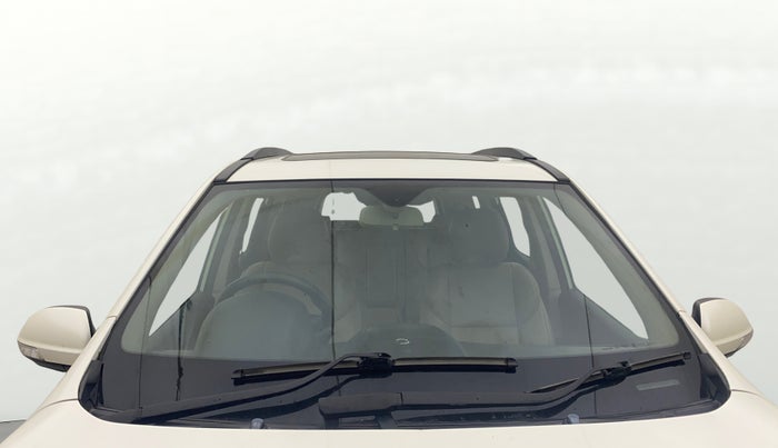 2017 Mahindra XUV500 W10, Diesel, Manual, 98,291 km, Front Windshield