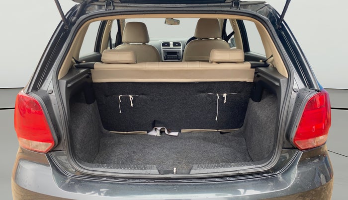 2014 Volkswagen Polo HIGHLINE1.2L, Petrol, Manual, 70,578 km, Boot Open Zoomed View