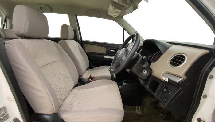 2016 Maruti Wagon R 1.0 VXI, Petrol, Manual, 98,961 km, Right Side Front Door Cabin