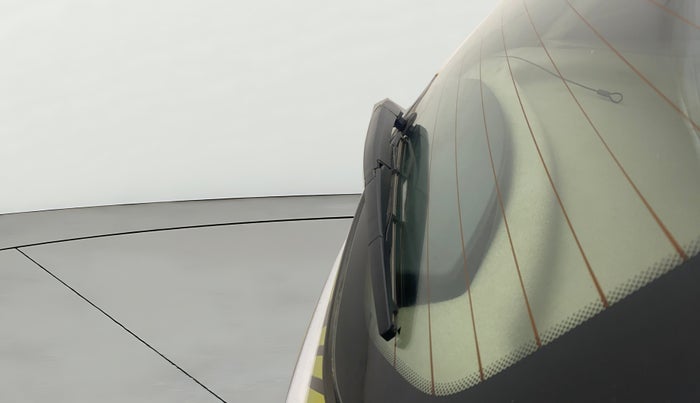 2017 Renault Duster 110 PS RXS SANDSTORM EDITION DIESEL, Diesel, Manual, 55,521 km, Rear Wiper