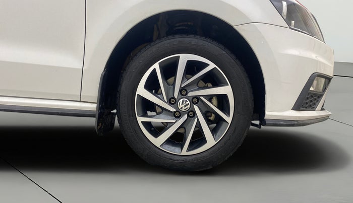 2020 Volkswagen Polo COMFORTLINE PLUS 1.0L MPI, Petrol, Manual, 40,106 km, Right Front Wheel