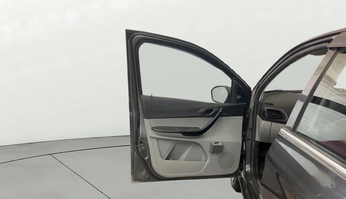 2020 Tata Tiago XE 1.2 REVOTRON, CNG, Manual, 83,130 km, LHS Front Door