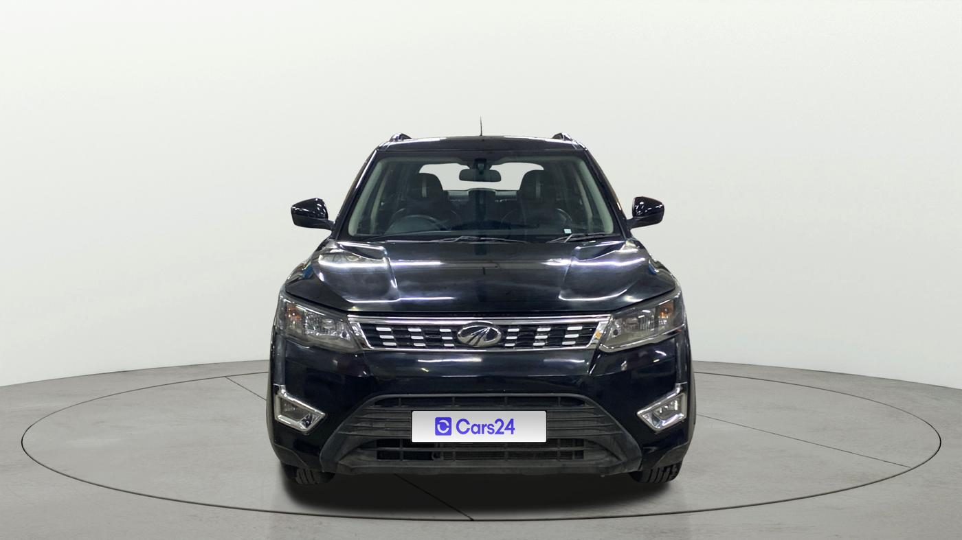 2020 Mahindra XUV300 W6 1.2 PETROL, Petrol, Manual, 83,760 km, Front