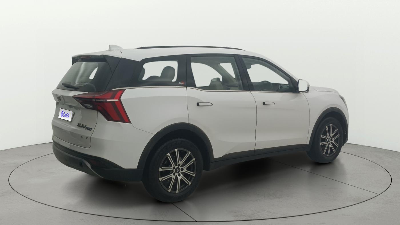 2023 Mahindra XUV700 AX 7 LUXURY P AT 7 STR, Petrol, Automatic, 42,955 km, Right Back Diagonal