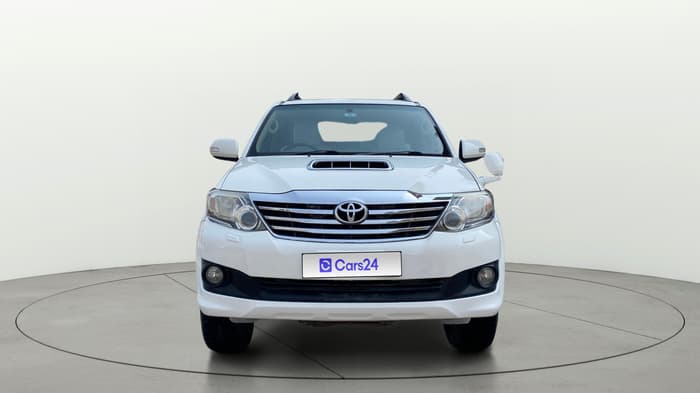 2013 Toyota Fortuner 3.0 4X4 MT, Diesel, Manual, 1,28,393 km, Front