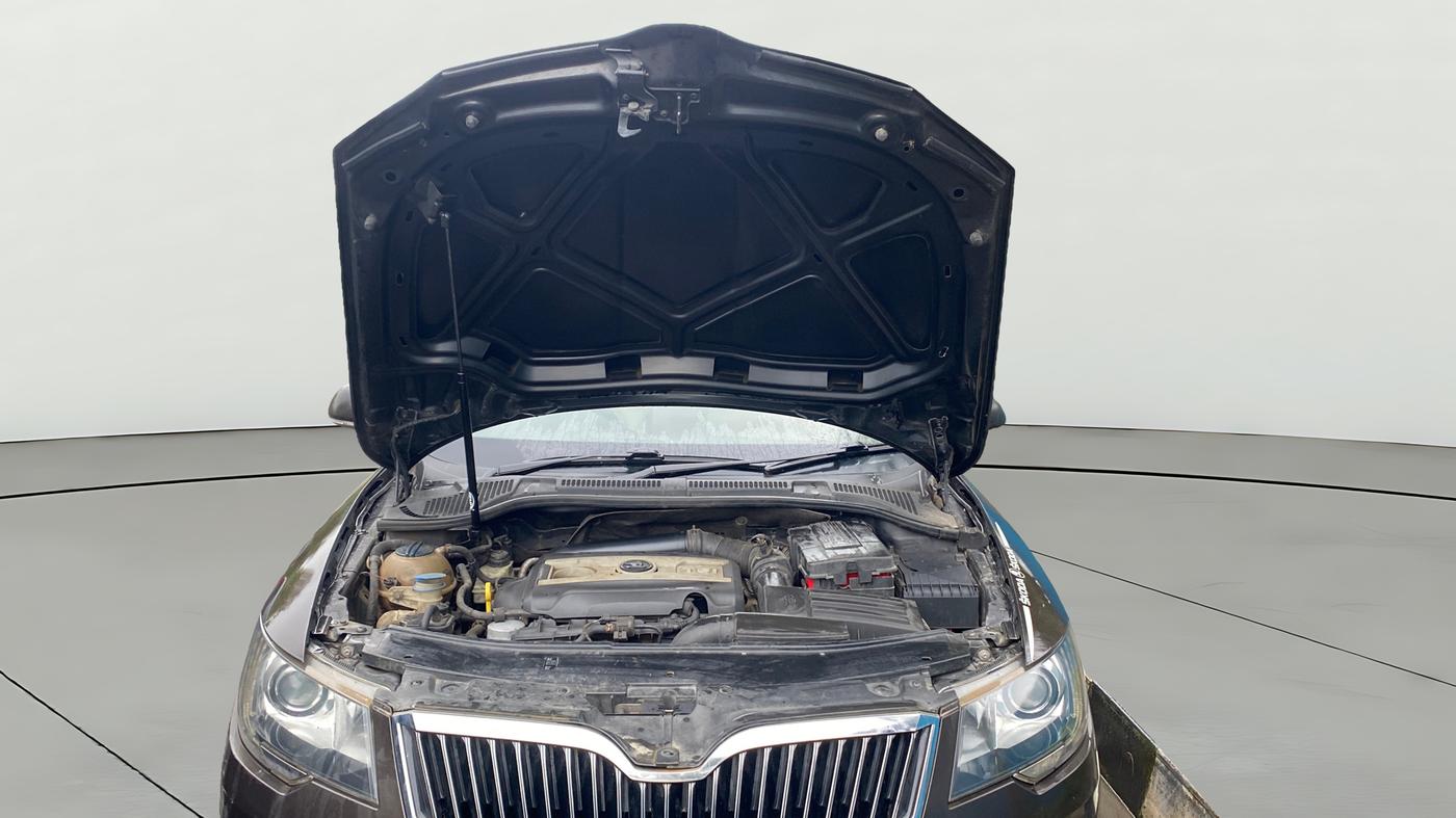 2014 Skoda Superb ELEGANCE 1.8 TSI AT, Petrol, Automatic, 73,571 km, Open Bonet