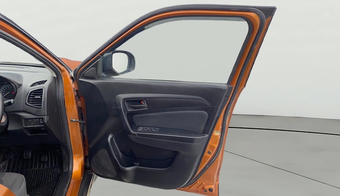 2018 Maruti Vitara Brezza VDI, Diesel, Manual, 76,683 km, RHS Front Door