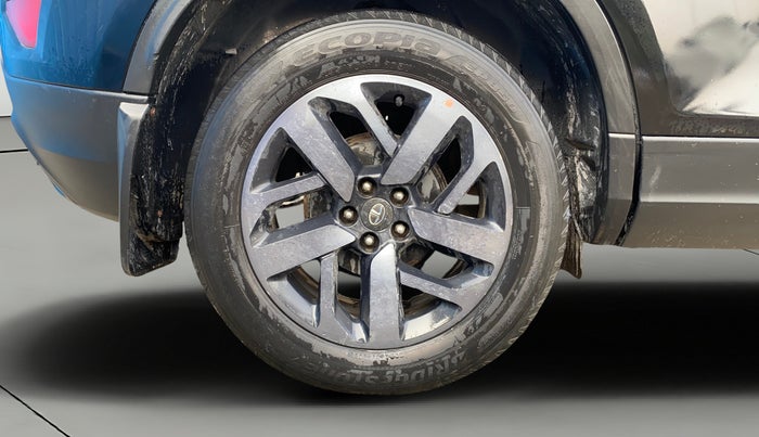 2022 Tata Harrier XZ PLUS 2.0L DARK EDITION, Diesel, Manual, 77,309 km, Right Rear Wheel