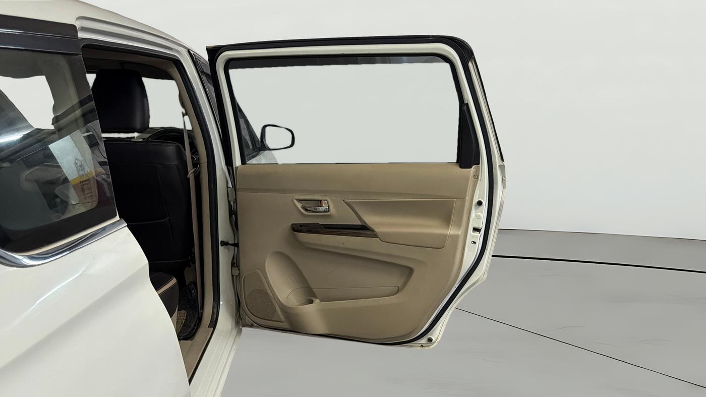 2019 Maruti Ertiga ZXI+ SHVS, Petrol, Manual, 43,013 km, RHS Rear Door