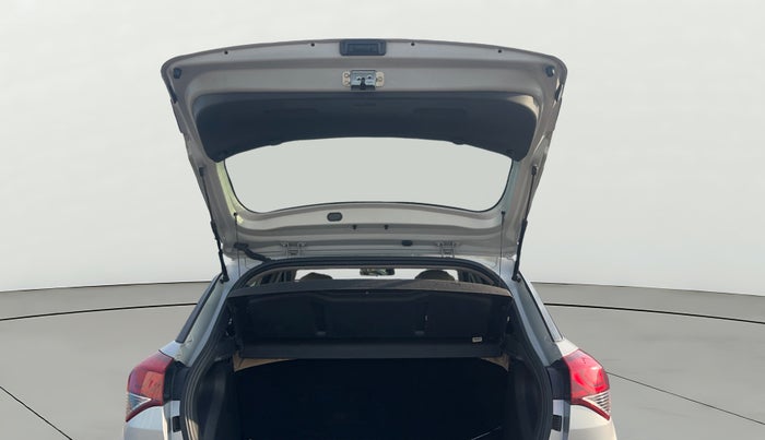 2017 Hyundai Elite i20 SPORTZ 1.2, Petrol, Manual, 73,293 km, Boot Door Open