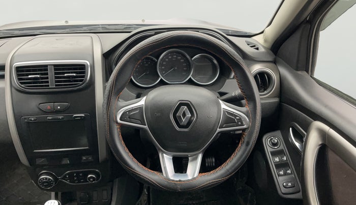 2021 Renault Duster RXZ 1.5 PETROL MT, Petrol, Manual, 38,800 km, Steering Wheel Close Up