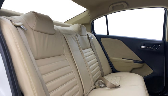 2017 Honda City 1.5L I-VTEC V MT, Petrol, Manual, 1,13,594 km, Right Side Rear Door Cabin