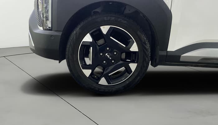 2025 KIA SYROS HTX Plus (O) 1.5 Diesel 6AT, Diesel, Automatic, 4,710 km, Left Front Wheel