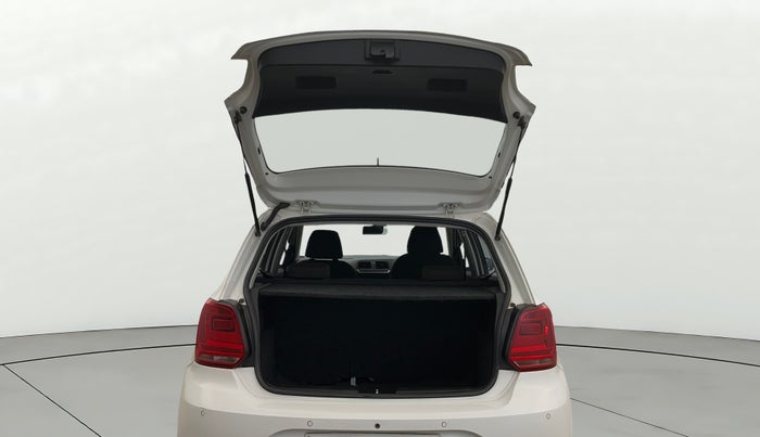 2020 Volkswagen Polo TRENDLINE 1.0L, Petrol, Manual, 66,518 km, Boot Door Open