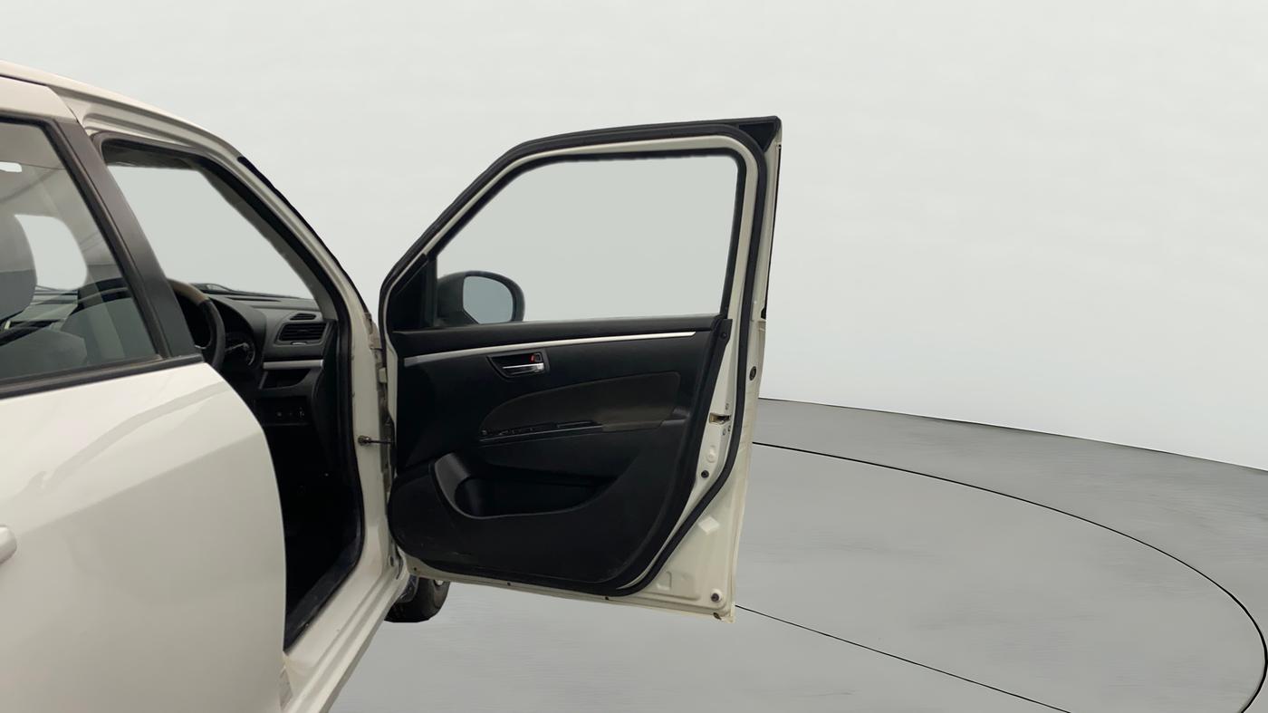 2014 Maruti Swift VXI, Petrol, Manual, 19,993 km, RHS Front Door
