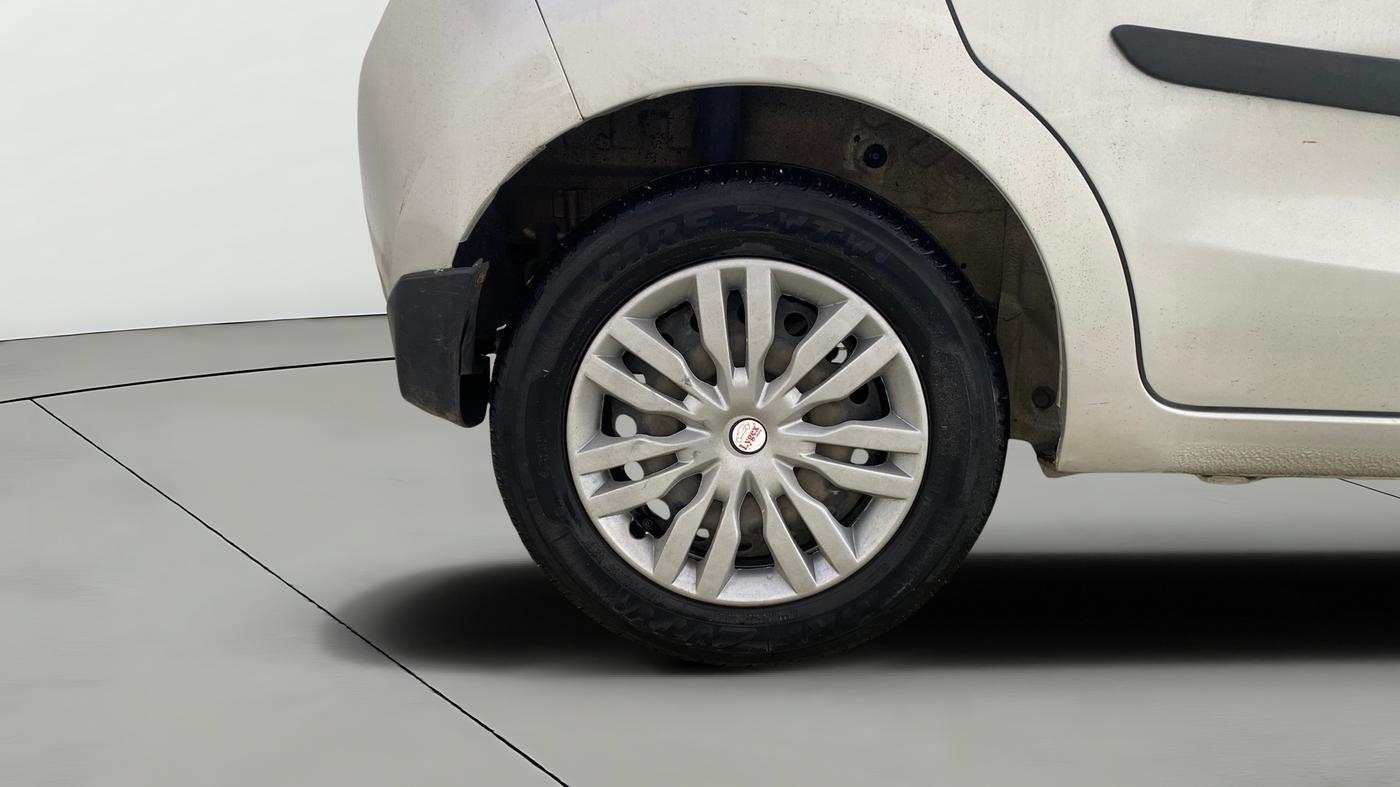 2017 Maruti Celerio VXI CNG, CNG, Manual, 78,223 km, Right Rear Wheel