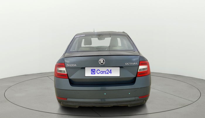 2017 Skoda Octavia STYLE 1.8 TSI AT, Petrol, Automatic, 92,155 km, Back/Rear