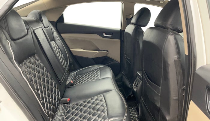 2019 Hyundai Verna 1.6 VTVT SX + AT, Petrol, Automatic, 51,901 km, Right Side Rear Door Cabin