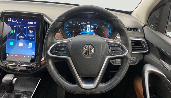 2021 MG HECTOR PLUS SHARP 1.5 PETROL TURBO CVT 6-STR, Petrol, Automatic, 73,400 km, Steering Wheel Close Up