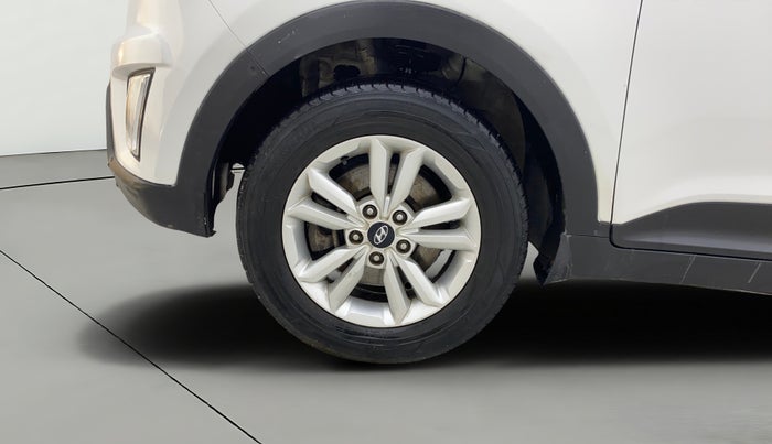 2016 Hyundai Creta SX PLUS 1.6 PETROL, Petrol, Manual, 1,19,371 km, Left Front Wheel