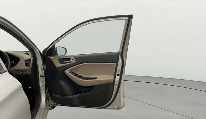 2015 Hyundai Elite i20 SPORTZ 1.2 (O), Petrol, Manual, 84,042 km, RHS Front Door