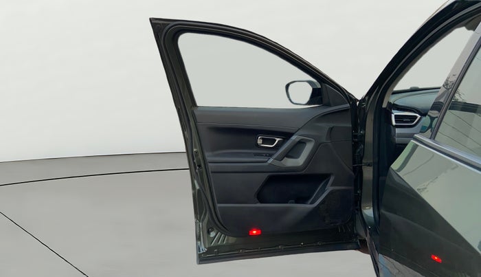 2021 Tata Harrier XZA PLUS 2.0L, Diesel, Automatic, 1,11,291 km, LHS Front Door