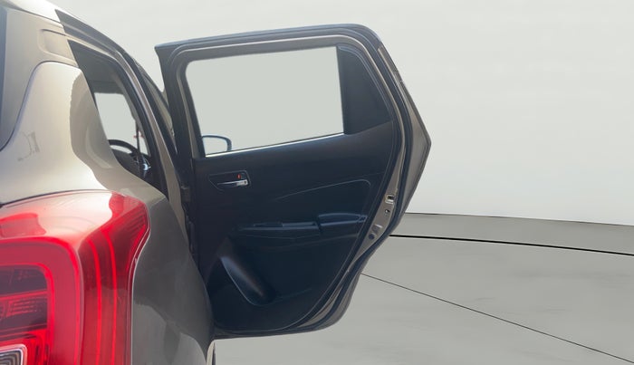 2018 Maruti Swift VDI, Diesel, Manual, 76,464 km, RHS Rear Door