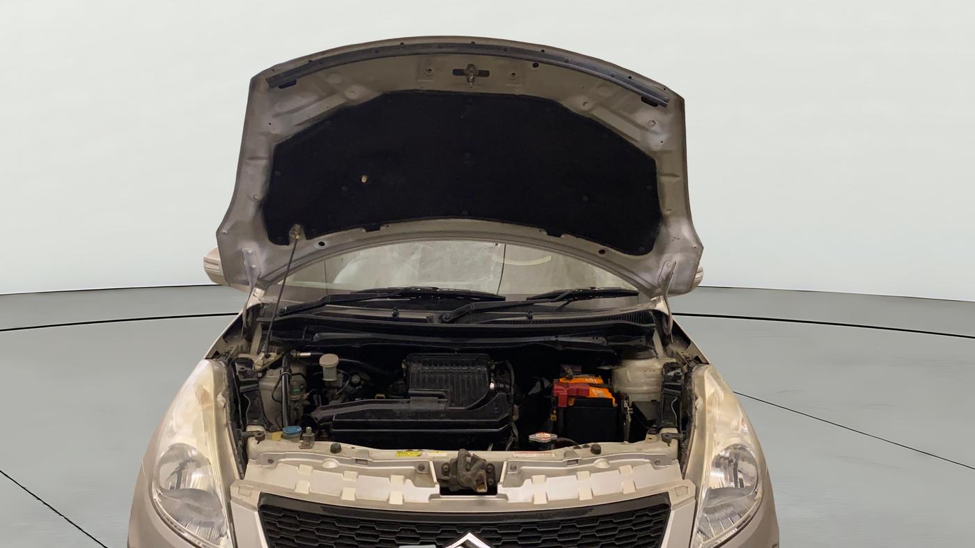 2015 Maruti Swift LXI (O), Petrol, Manual, 42,700 km, Open Bonet