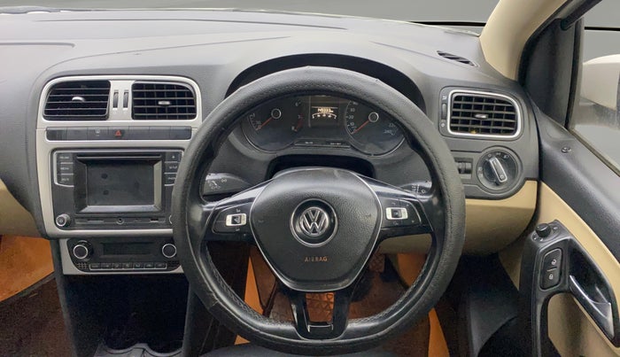 2016 Volkswagen Ameo HIGHLINE1.2L, Petrol, Manual, 1,49,299 km, Steering Wheel Close Up