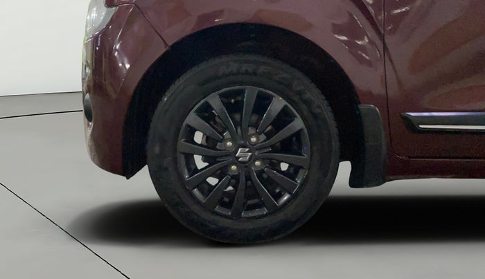 2022 Maruti New Wagon-R ZXI PLUS 1.2 AMT DUAL TONE, Petrol, Automatic, 46,396 km, Left Front Wheel